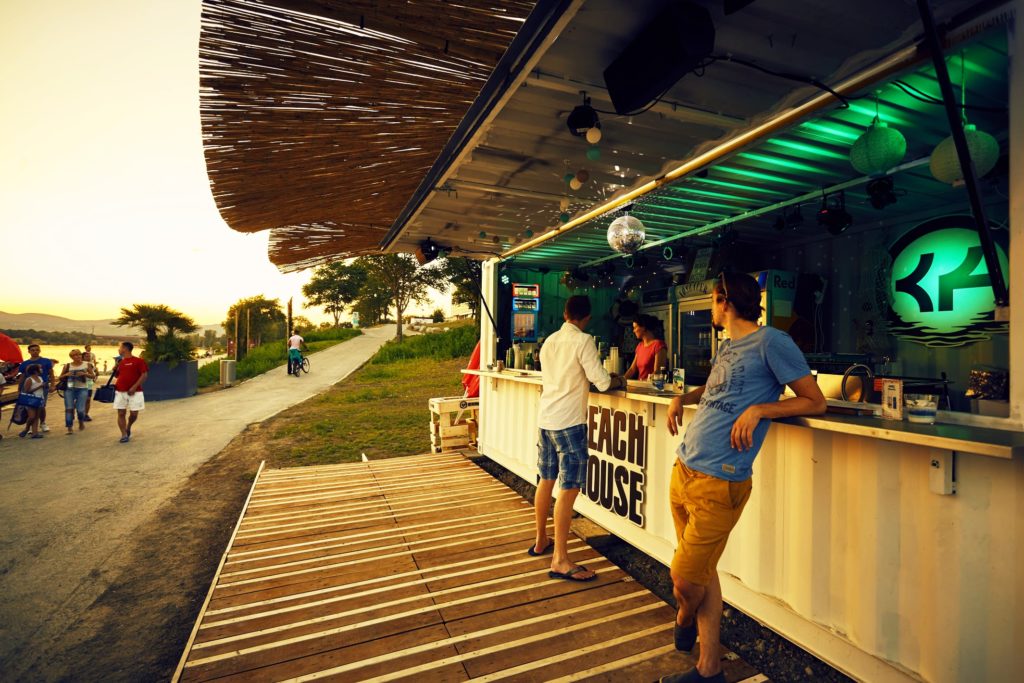 Container Food Truck Bar Beach Drinks